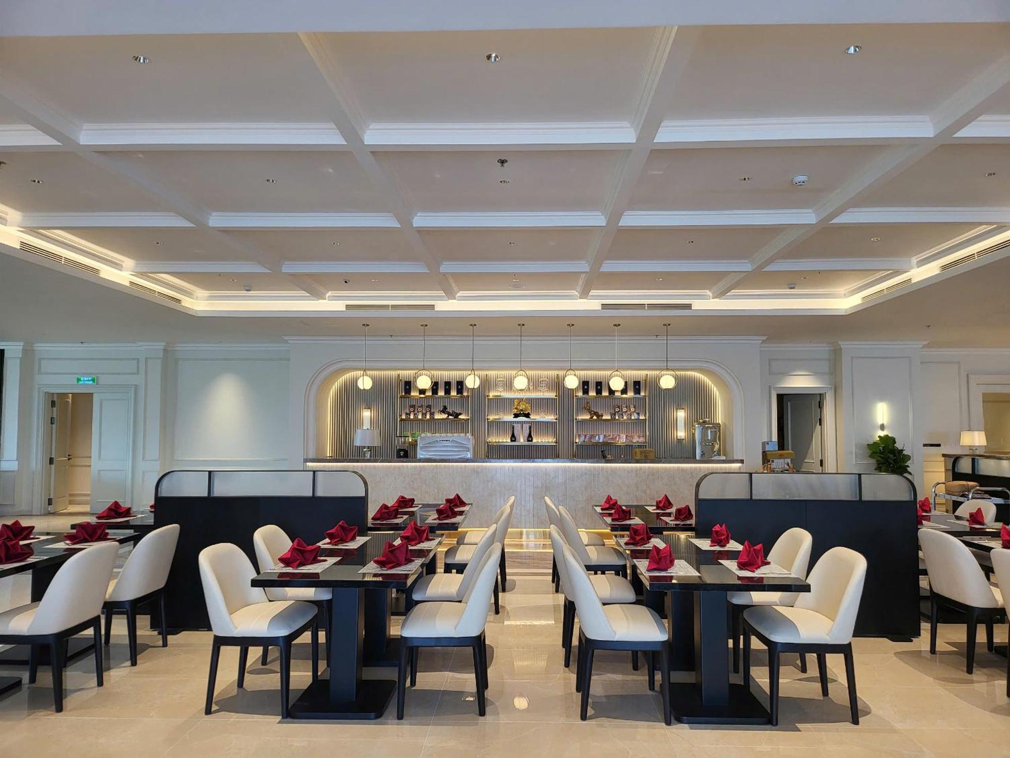 Cosmo Stars Hotel Bac Lieu 外观 照片