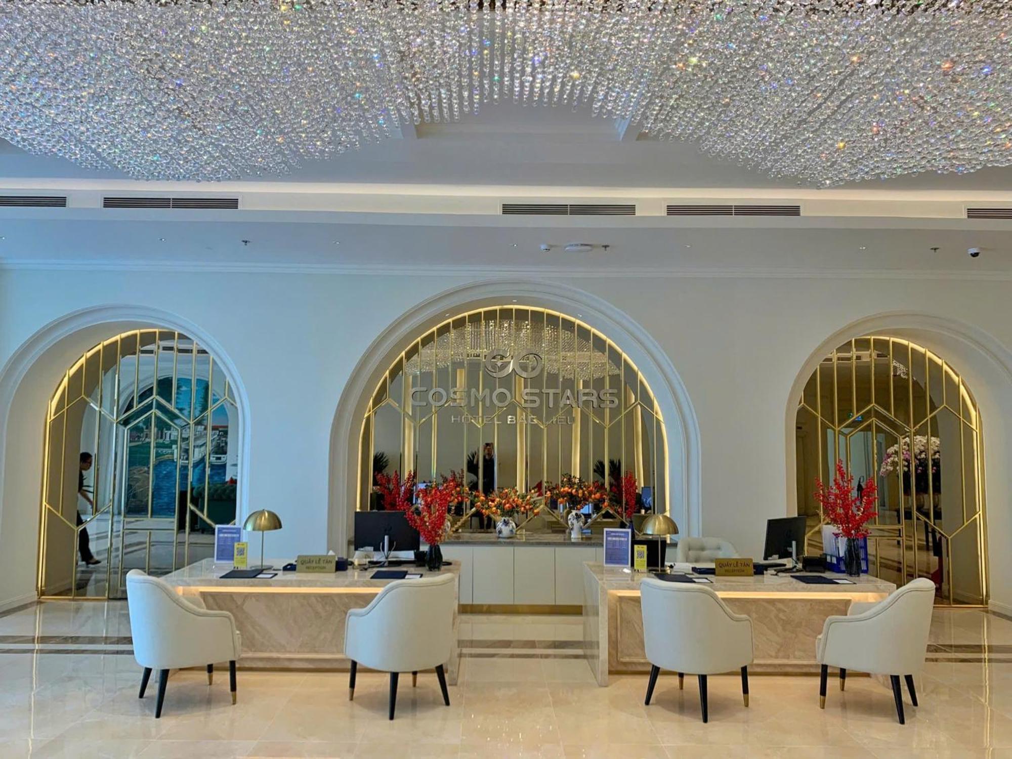 Cosmo Stars Hotel Bac Lieu 外观 照片