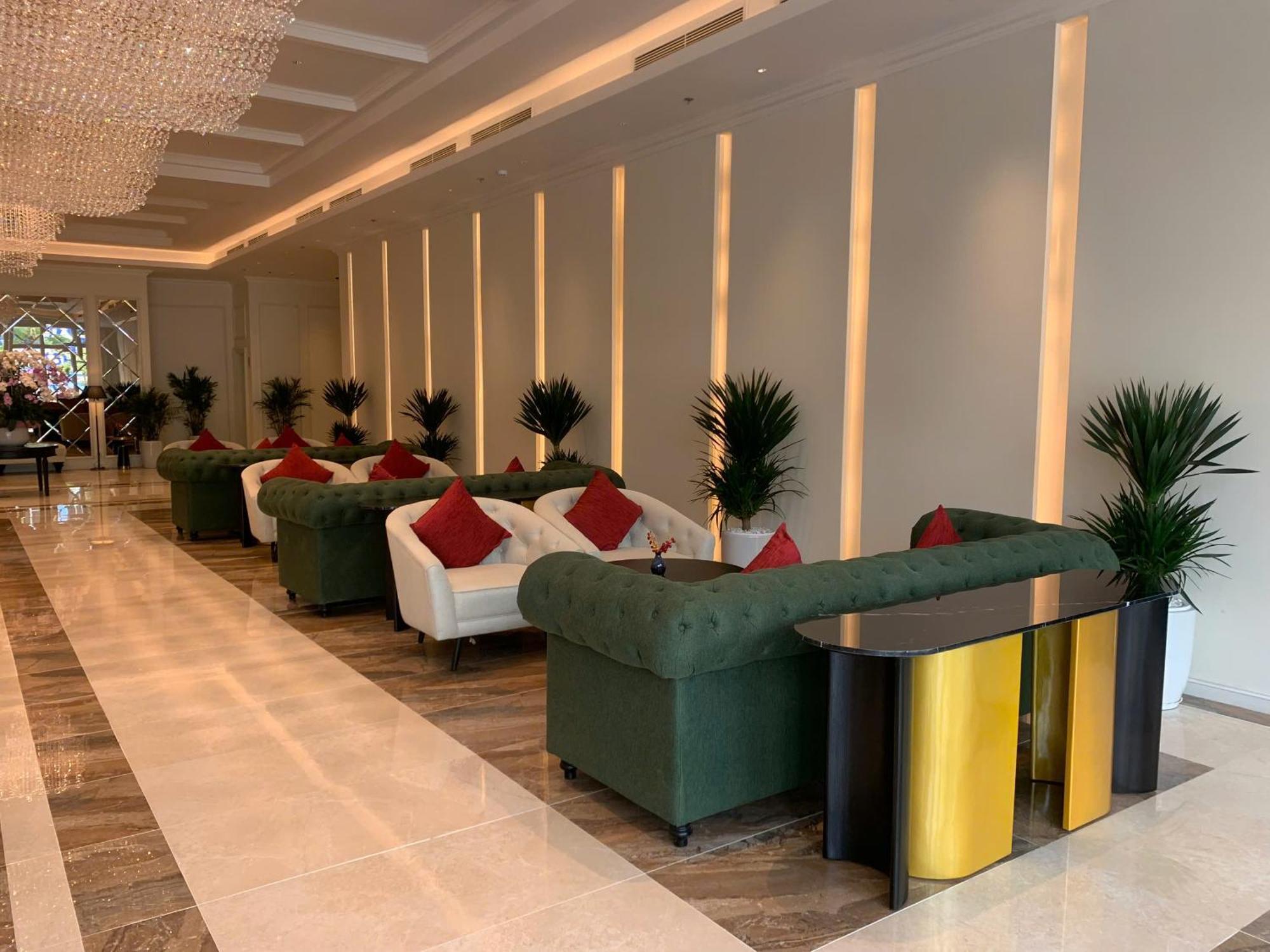 Cosmo Stars Hotel Bac Lieu 外观 照片