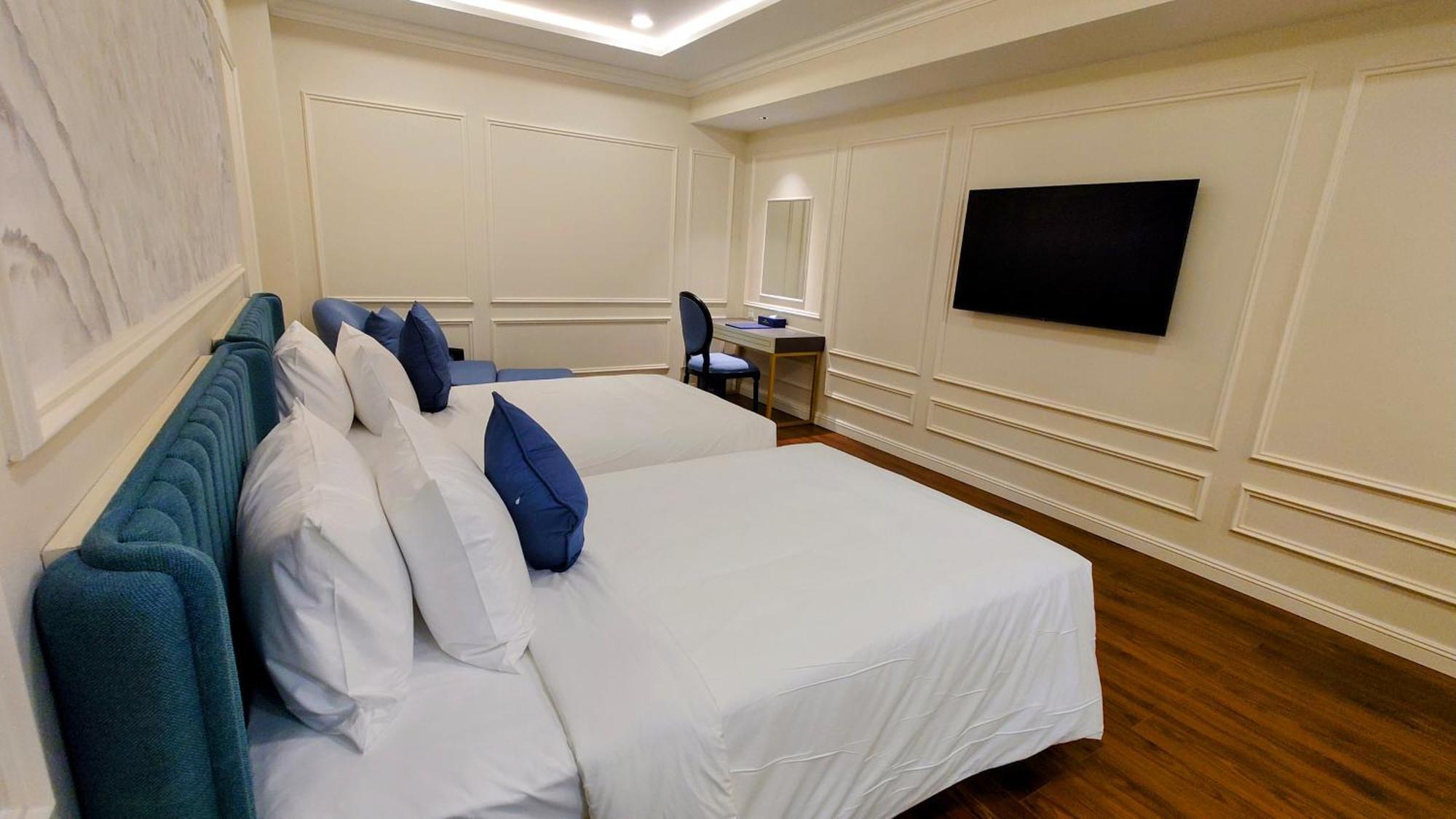 Cosmo Stars Hotel Bac Lieu 外观 照片