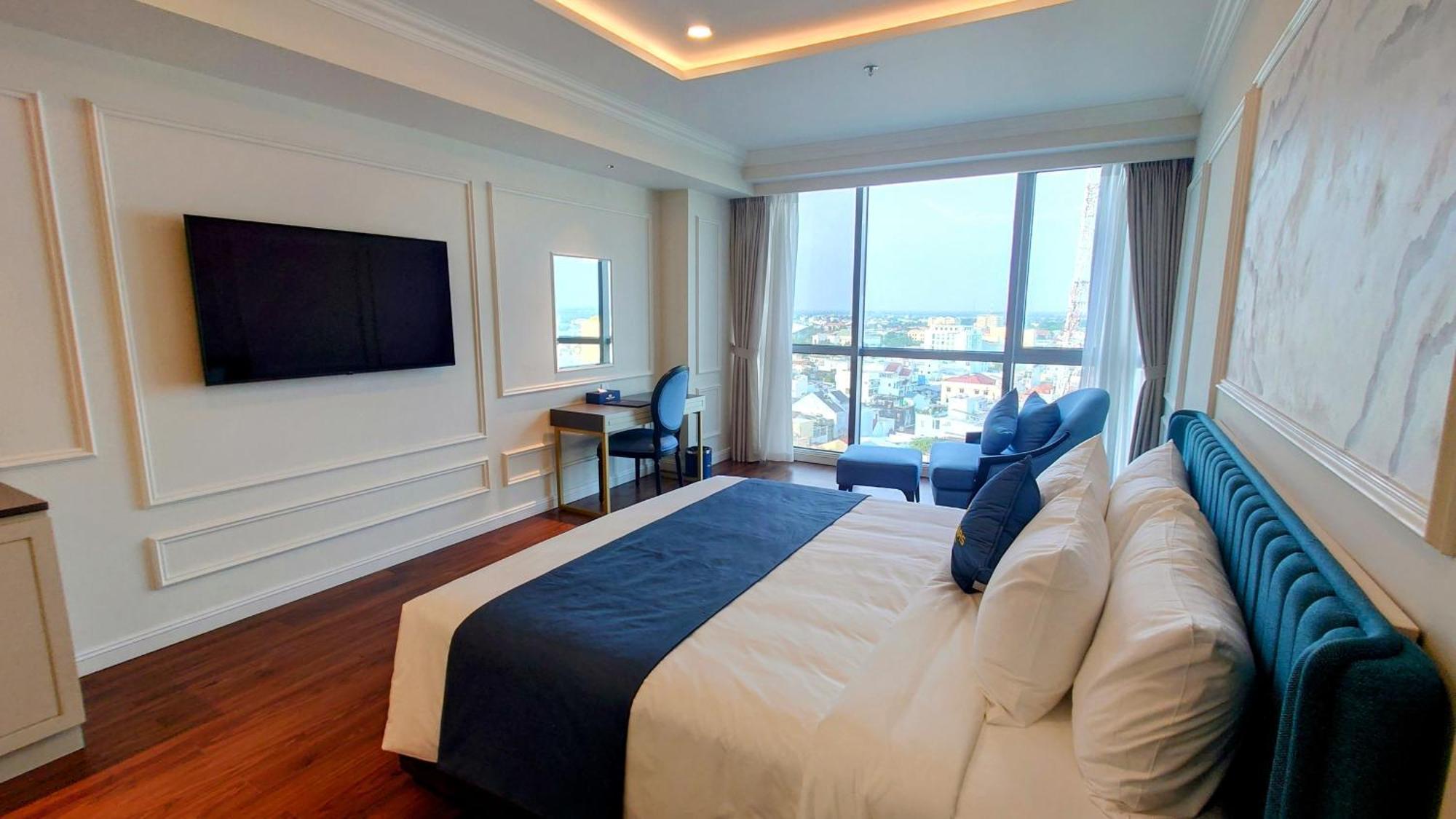 Cosmo Stars Hotel Bac Lieu 外观 照片